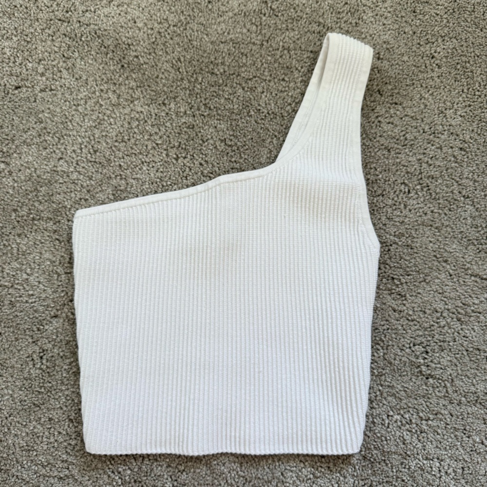 Aritzia Babaton White Knit One-Shoulder Tank Top